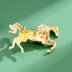 Fashion Animals Horses Sweet Trendy New Year Brooches for Girls Stylish Glamorous Jewelry for Women Ladies Accessories Wholesale