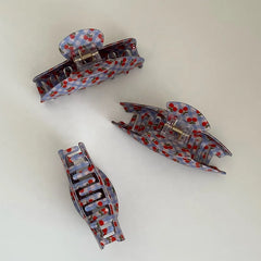 Female Acrylic Cherry Hair Claws Check Pattern Korean Simple Sweet Shark Hair Clip for Girls Hair Clutch Wholesale Accessories