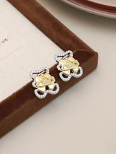 Cute Animals Bear Rhinestone Glitter Sweet Stud Earrings for Girls Simple Flower Jewelry for Women Ladies Accessories Wholesale