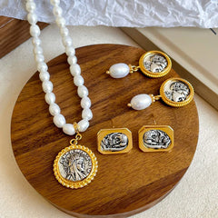 Fashion Freshwater Pearl S925 Silver 18K Gold Plated Jewelry Sets for Girls Necklaces Earrings for Women Ladies Wholesale Bulk
