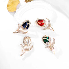Fashion Sweet Flowers Roses Elegant Brooches for Girls Glamorous Trendy Pins Jewelry for Women Ladies Accessories Wholesale