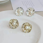 Simple Flower Luxury Trendy Stylish Stud Earrings for Girls Alphabet Art Deco Jewellry for Women Ladies Accessories Wholesale