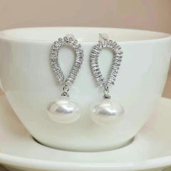 Women Hot Sale Imitation Pearl Rhinestone Drop Earring Fashion Sparking Luxurious High Quality Bulk Jewelry Accessory for Daily