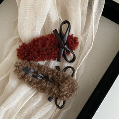 Fashion Bowknot Solid Color Fluffy Hair Clips for Girls Sweet Trendy Snap Clips for Women Ladies Hair Accessories in Stock
