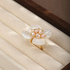 Fashion Freshwater Pearl Shell 18K Gold Plated Flower Rings for Girls Elegant Jewelry for Women Ladies Wholesale China Factory
