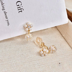 Women Hot Sale New Design Flower Shape Small Clip-on Earring Fashion Charms Luxurious Dainty Bulk Jewelry Accessories for Daily