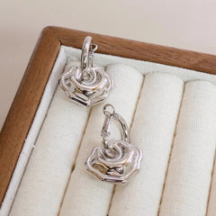 Fashion Simple Minimalistic Classic Hoop Earrings Trendy Stylish Jewelry for Women Ladies Accessories Chinese Supplier Chic