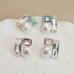 Fashion Tendy Sweet Imitation Pearl Stud Earrings for Girls Cute Luxury Art Deco Alphabet Jewellry for Women Ladies Accessories