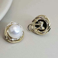 Elegant Luxury Simple Classic Minimalistic Stud Earrings for Girls Imitation Pearl Designer Jewellry for Women Lady Accessories