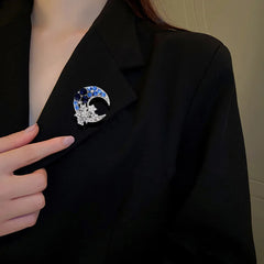 Fashion Glitter Rhinestone Sparking Brooches for Girls Sweet Moon Elegant Pins Jewelry for Women Ladies Accessories Wholesale