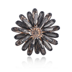 Fashion Flowers Sweet Glitter Rhinestone Sparking Brooches for Girls Elegant Pins Jewelry for Women Ladies Accessories Wholesale