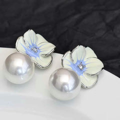 Women Flower Imitation Pearl Decorative Medium Drop Earring Fashion Elegant Charms Wholesale Jewelry Accessories for Causal Use