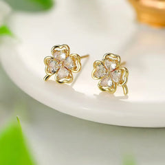 Female Butterfly Flower Shape Mini Stud Earring Imitation Pearl Fashion Elegant Wholesale Jewelry Accessories for Women Holiday