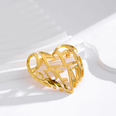 Fashion Simple Heart Shaped Sweet Brooches for Girls Cute Minimalistic Pins Jewelry for Women Ladies Accessories New Design