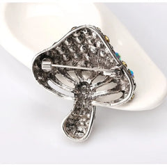 Fashion Glitter Sparkle Mushroom Sweet Brooches for Girls Trendy Stylish Elegant Jewelry for Women Ladies Accessories Wholesale