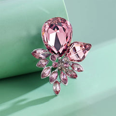 Fashion Glitter Sparkle Luxury Sweet Brooches for Girls Trendy Stylish Charms Pins Jewelry for Women Lady Accessories Wholesale