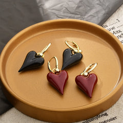 Retro Earrings Elegant Simple Red Glaze Love Earrings High-end Light Luxury for Women Heart-shaped Earring Autumn and Winter
