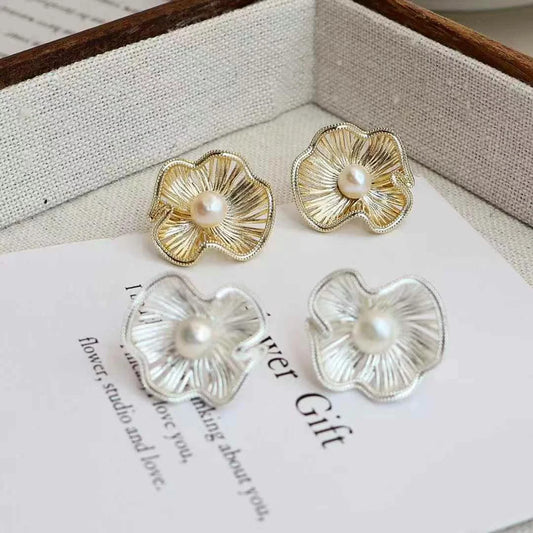 Simple Alphabet Minimalistic Imitation Pearl Stud Earrings for Girls Sweet Cute Elegant Jewellry for Women Ladies Accessories