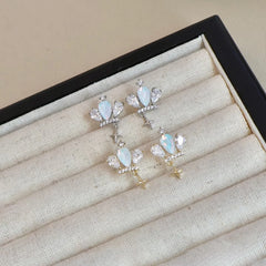 Cute Crown Sweet Minimalistic Princess Style Stud Earrings for Girls Glitter Luxury for Women Lady Accessories Chinese Supplier