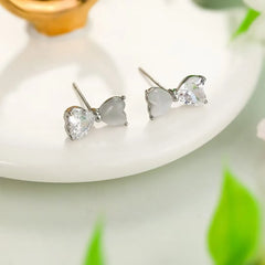 Fashion Cute Sweet Bowknot Stud Earrings for Girls Simple Glamorous Minimalist Jewelry for Women Ladies Accessories Wholesale