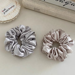 Elegant Satin Hair Ties Silver Pearl Beads Scrunchies High-end Fashion Hair Accessories for Women Girls Hair Bands Wholesale