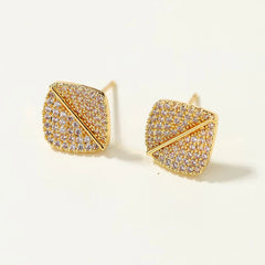 Trendy Heart Shaped Flower Floral Stud Earrings for Girls Elegant Simple Classic Jewelry for Women Ladies Accessories Wholesale