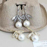 Elegant Sweet Imitation Pearl Butterfly Glitter Drop Earrings for Girls Glamorous Charms Jewelry for Women Ladies Accessories