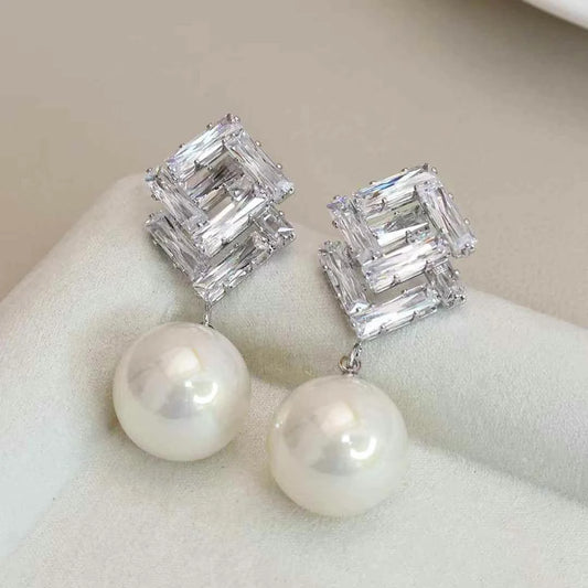 Fashion Imitation Pearl Simple Classic Butterfly Drop Earrings for Girls Sweet Elegant Jewelry for Women Ladies Accessories