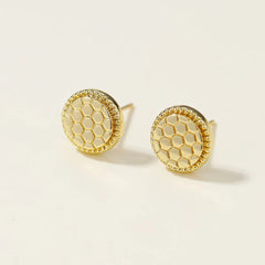 Trendy Stylish Fashion Elegant Heart Shaped Stud Earrings for Girls Simple Classic Jewelry for Women Ladies Accessories Chic