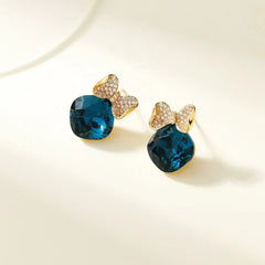 Trendy Fine Charm Glitter Rhinestone Stud Earrings for Girls Luxurious Glamorous Jewelry for Women Ladies Accessories Chic