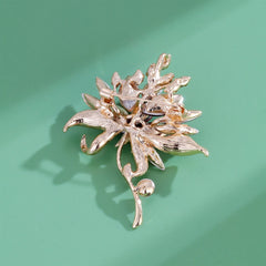 Fashion Vintage Glitter Sparkle Retro Flowers Floral Brooches for Girls Elegant Pins Jewelry for Women Ladies Accessories