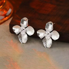 Fashion Exaggerated Large Elegant Stud Earrings for Girls Graceful Trendy Stylish Jewellry for Women Ladies Accessories Chic