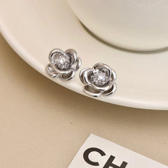 Women Rose Flower Shape Simple Small Mini Stud Earring Fashion Elegant Graceful Wholesale Jewelry Accessories for Female Office