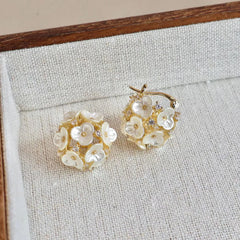 Women Flower Irregular Shape Medium Hoop Earring Fashion Trendy Glamorous Affordable Wholesale Daily Causal Jewelry Accessories