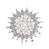 Fashion Elegant Glitter Sparking Rhinestone Brooches for Girls Lustros Imitation Pearl Pins Jewelry for Women Ladies Accessories