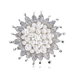 Fashion Elegant Glitter Sparking Rhinestone Brooches for Girls Lustros Imitation Pearl Pins Jewelry for Women Ladies Accessories