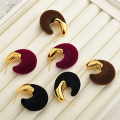 Retro Earrings Stud Female New Irregular Velvet Hoop Earrings Niche Design Light Luxury Fashion Earrings Autumn and Winter Bulk