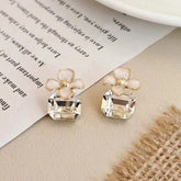 Fashion Flower Glitter Rhinestone Simple Stud Earrings for Girls Sweet Cute Jewelry for Women Ladies Accessories Wholesale Chic