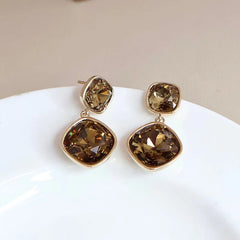 Simple Trendy Fashion Elegant Glamorous Stud Earrings for Girls Sweet Minimalistic Jewelry for Women Ladies Accessories Chic