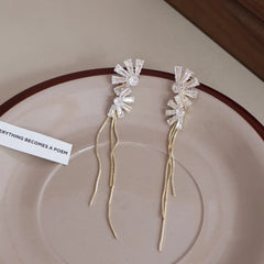 Fashion Sweet Luxury Glamorous Drop Earrings for Girls Trendy Stylish Jewelry for Women Ladies Accessories Chinese Supplier