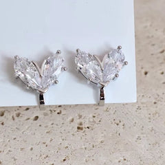 Sweet Elegant Fashion Glitter Animals Cat Peppy Clip on Earrings for Girls Trendy Refined Jewelry for Women Ladies Accessories