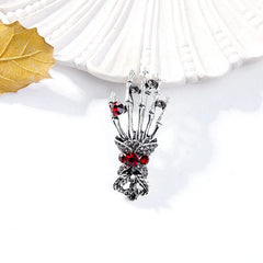 Fashion Halloween Gothic Horrific Skeleton Hand Brooches for Girls Carnival Pins Jewelry for Women Ladies Accessories Wholesale