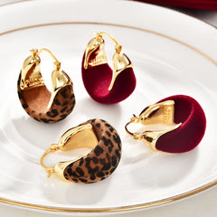 Female Vintage Hoop Earrings Leopard Print Red Ear Earrings Niche Design Unique Fashion High-end Earrings Autumn Winter Jewelry