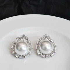 Elegant Fashion Trendy Imitation Pearl Stud Earrings for Girls Stylish Art Deco Designer Jewellry for Women Ladies Accessories