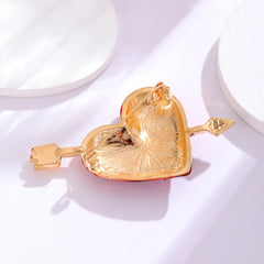 Fashion Trendy Heart Shaped Cupid Brooches for Girls Sweet Elegant Stylish Graceful Jewelry for Women Ladies Accessories Chic