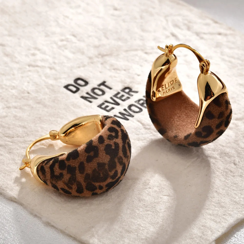 Female Vintage Hoop Earrings Leopard Print Red Ear Earrings Niche Design Unique Fashion High-end Earrings Autumn Winter Jewelry