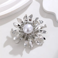 Fashion Glitter Sweet Flowers Floral Sparking Brooches for Girls Imitation Pearl Pins Jewelry for Women Ladies Accessories