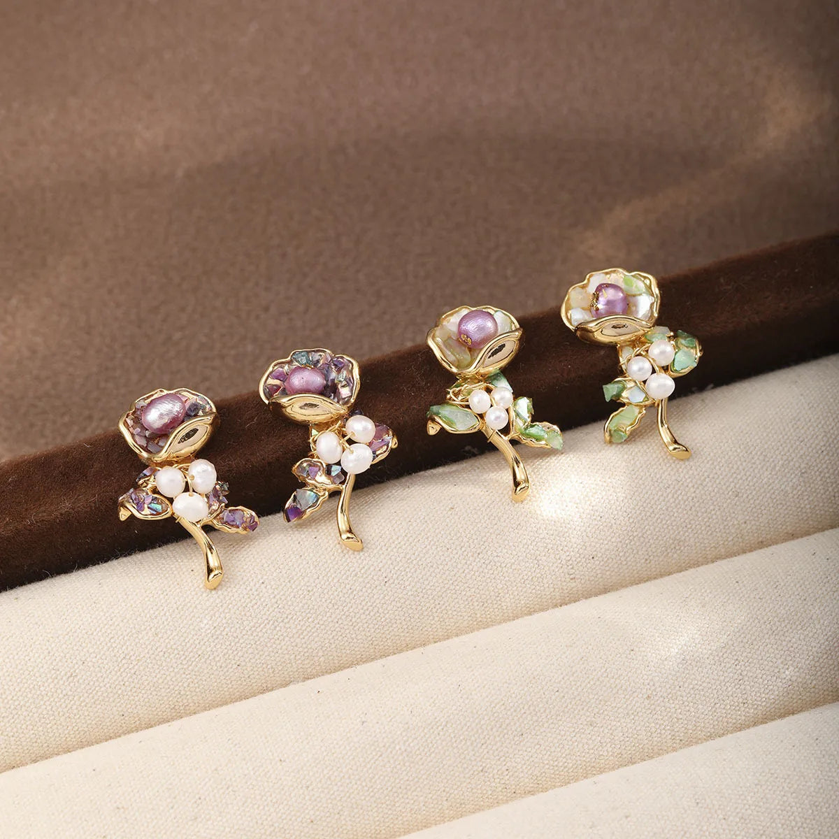Fashion S925 Silver Freshwater Pearl Crushed Shell Flower Stud Earrings for Girls Sweet Jewelry for Women Ladies Wholesale