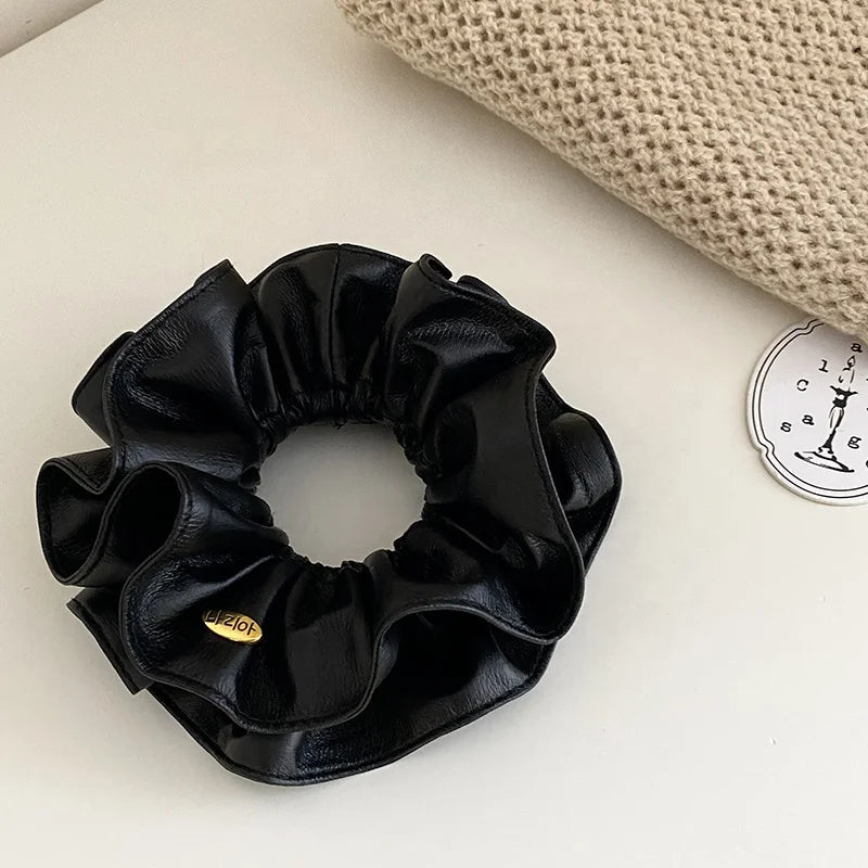 Fashion Simple Classic Solid Color PU Scrunchies for Girls Luxury Elegant Hair Ties for Women Ladies Hair Accessories in Stock