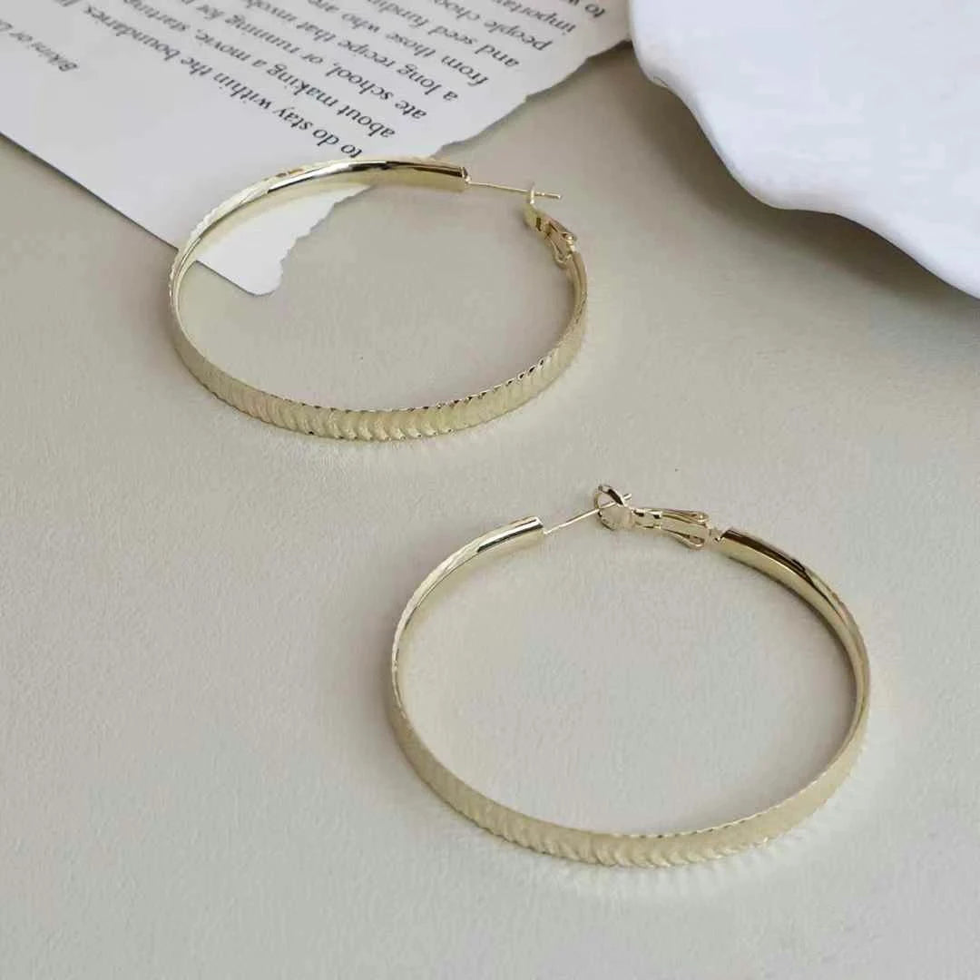 Ladies Simple Hot Sale Large Circle Hoop Earring Fashion Sequined Chic Charms High Quality Bulk Jewelry Accessories for Casual
